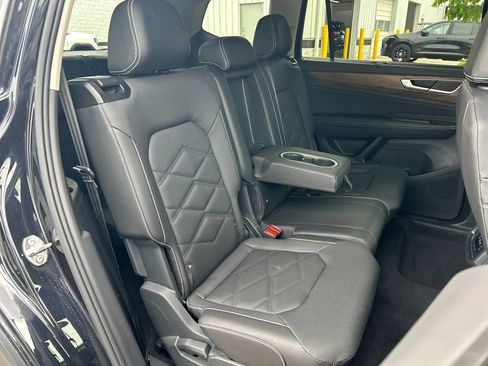 Used 2026 Volkswagen Atlas SE AWD/4WD image 44