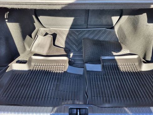 Used 2023 Lexus IS 350 F Sport image 17