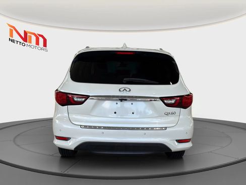 Used 2019 INFINITI QX60 Luxe w/ Essential Package FWD image 4