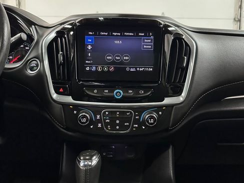 Used 2020 Chevrolet Traverse Premier AWD/4WD image 26