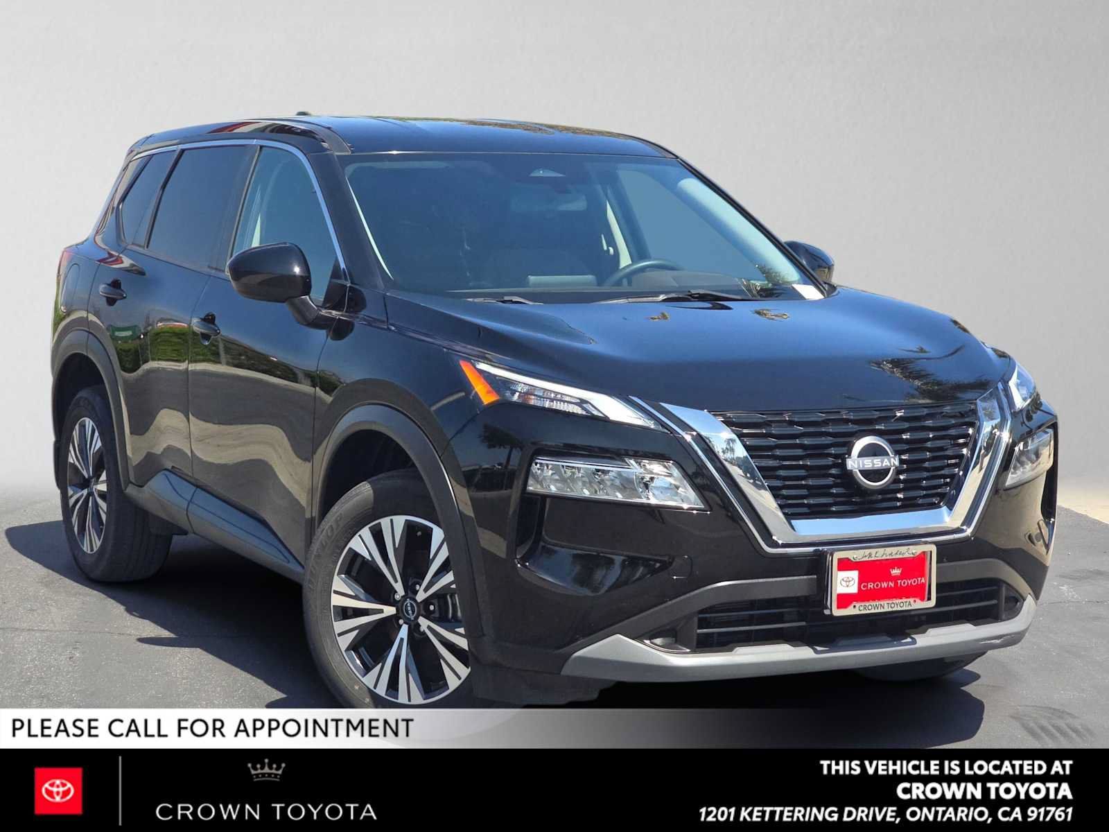 Used 2023 Nissan Rogue SV FWD image 1