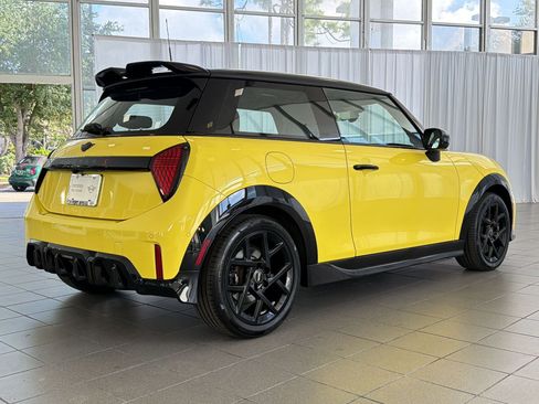 Certified 2025 MINI Cooper S FWD image 9