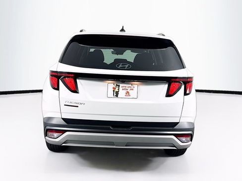 Used 2025 Hyundai Tucson SEL FWD image 8