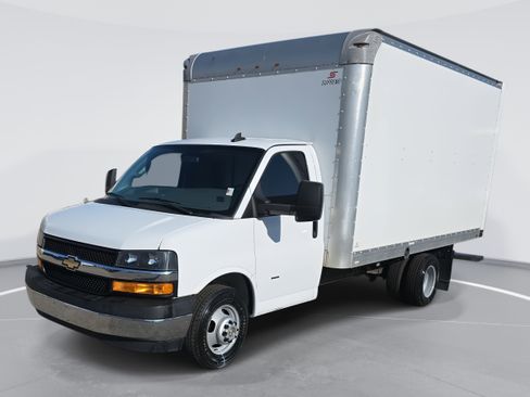 Used 2018 Chevrolet Express 3500 w/ Power Convenience Package image 1
