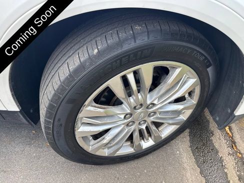 Used 2017 Cadillac XT5 Premium Luxury AWD/4WD image 23