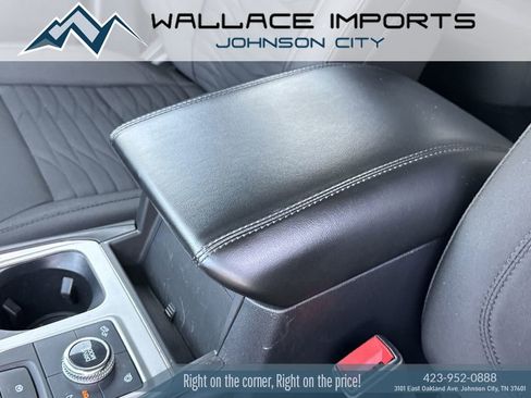 Used 2021 Ford Explorer XLT AWD/4WD image 19