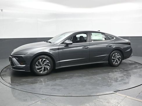 New 2026 Hyundai Sonata Blue FWD image 7