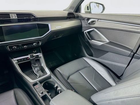 Used 2023 Audi Q3 2.0T Premium image 24