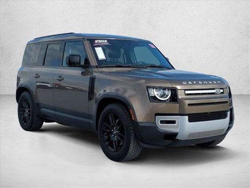 Used 2023 Land Rover Defender 110 S AWD/4WD image 3