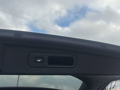 Used 2024 Honda Odyssey Touring image 36