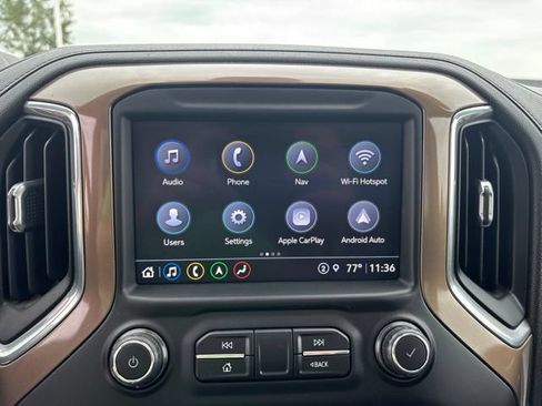 Used 2021 Chevrolet Silverado 1500 High Country w/ Technology Package AWD/4WD image 7