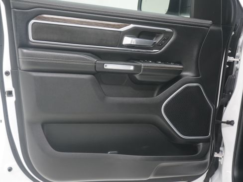 Used 2020 RAM 1500 Laramie RWD image 13