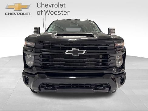 Used 2024 Chevrolet Silverado 2500 Custom w/ Custom Value Package AWD/4WD image 8