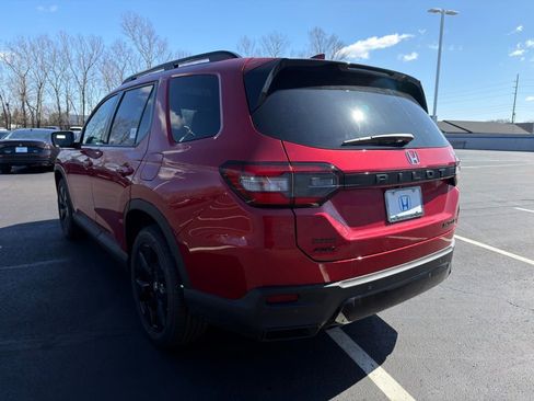 New 2026 Honda Pilot Black Edition image 3