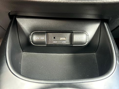 Used 2019 Kia Soul image 14