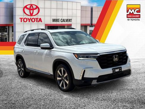 Used 2024 Honda Pilot Touring image 7
