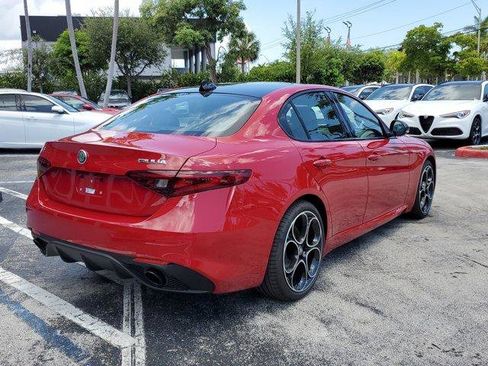 New 2023 Alfa Romeo Giulia Veloce RWD image 6