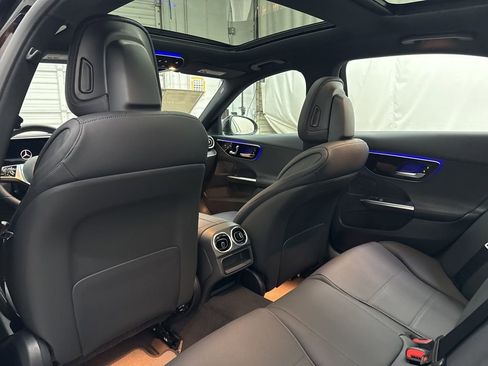 Used 2025 Mercedes-Benz C 300 Sedan image 18