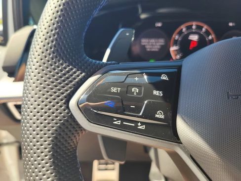 Used 2026 Volkswagen Golf AWD/4WD image 27