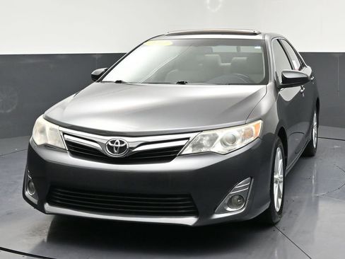 Used 2012 Toyota Camry XLE image 3