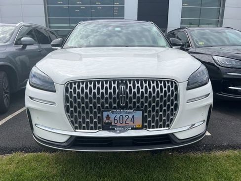 Used 2023 Lincoln Corsair AWD w/ Equipment Group 101A image 2