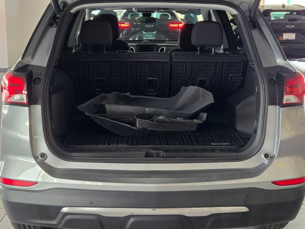 Certified 2024 Chevrolet Equinox LT w/ LPO, Floor Liner Package FWD image 13