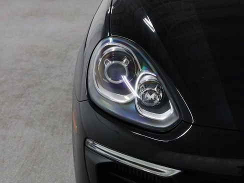 Used 2016 Porsche Cayenne S AWD/4WD image 15