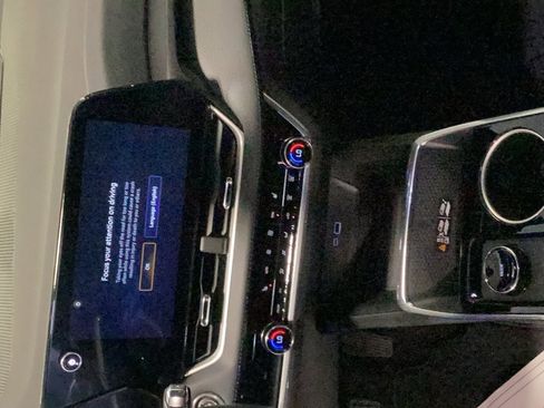 New 2026 Chevrolet Equinox LT w/ Convenience Package II image 11