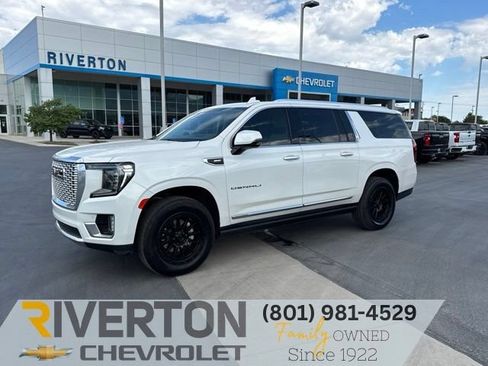 Used 2023 GMC Yukon XL Denali AWD/4WD image 1