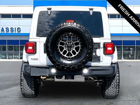 Used 2022 Jeep Wrangler Unlimited Rubicon w/ Xtreme Recon 35" Tire Package AWD/4WD image 4