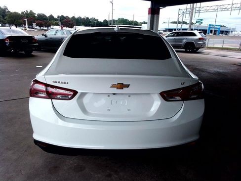 Used 2022 Chevrolet Malibu LT FWD image 6