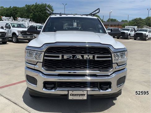 Used 2022 RAM 2500 Tradesman w/ Chrome Appearance Group AWD/4WD image 9