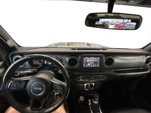 Used 2022 Jeep Wrangler Sport AWD/4WD image 18
