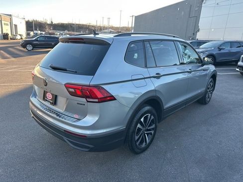 Used 2022 Volkswagen Tiguan S image 8