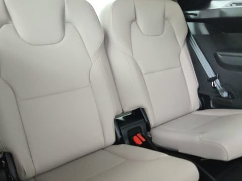 Certified 2026 Volvo XC90 B6 Plus w/ Protection Package Premier AWD/4WD image 35