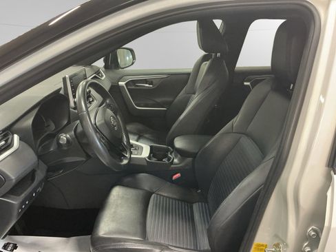 Certified 2019 Toyota RAV4 XSE w/ XSE Weather Package image 9