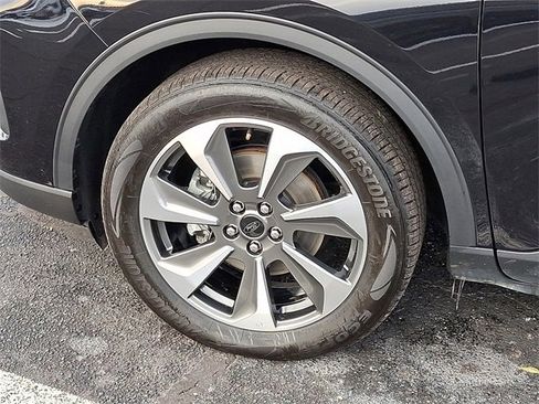 Used 2024 Ford Escape Platinum image 28