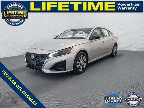 Used 2024 Nissan Altima 2.5 S image 1