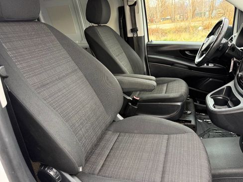 Used 2019 Mercedes-Benz Metris w/ Driver Comfort Package image 18