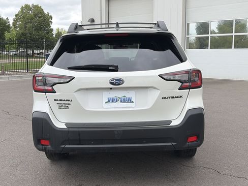 Used 2023 Subaru Outback Onyx Edition AWD/4WD image 6