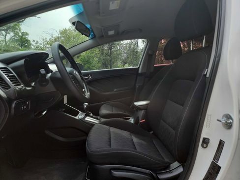 Used 2016 Kia Forte LX FWD image 14