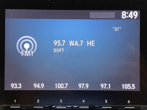 Used 2018 Honda Accord LX image 25