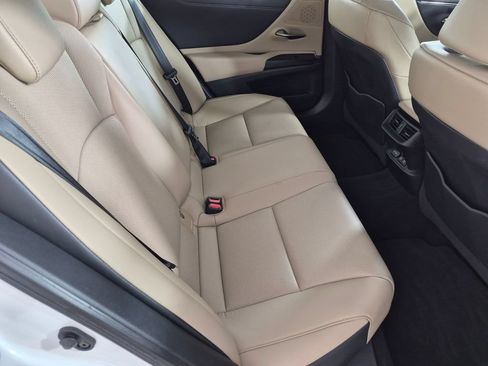 Used 2019 Lexus ES 350 w/ Premium Package FWD image 27
