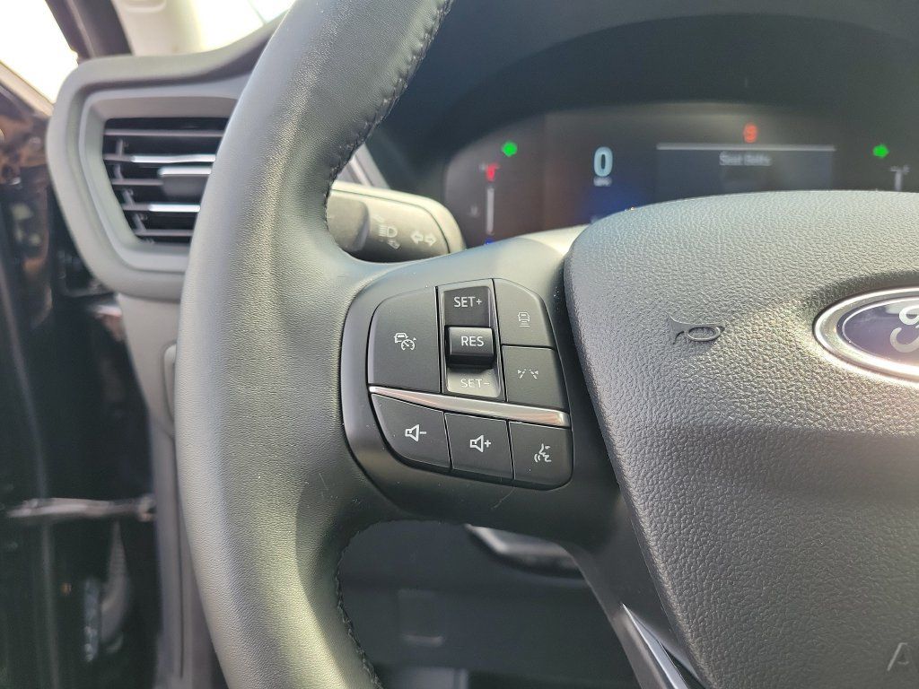 Certified 2024 Ford Escape Active w/ Tech Pack #1 FWD image 24
