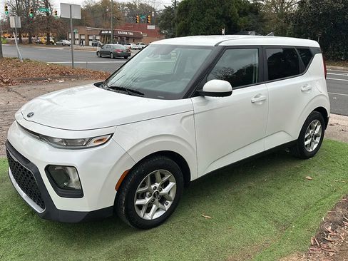 Used 2021 Kia Soul S image 4