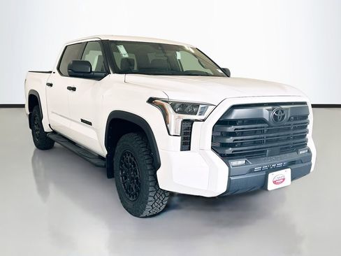 New 2026 Toyota Tundra SR5 AWD/4WD image 3