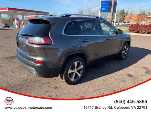 Used 2019 Jeep Cherokee Limited w/ Technology Group image 5