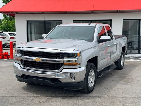 Used 2017 Chevrolet Silverado 1500 LT w/ All Star Edition AWD/4WD image 10