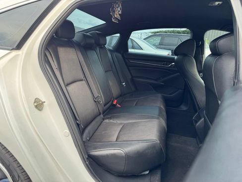 Used 2019 Honda Accord Sport image 15