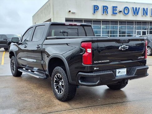 Used 2024 Chevrolet Silverado 1500 ZR2 image 4